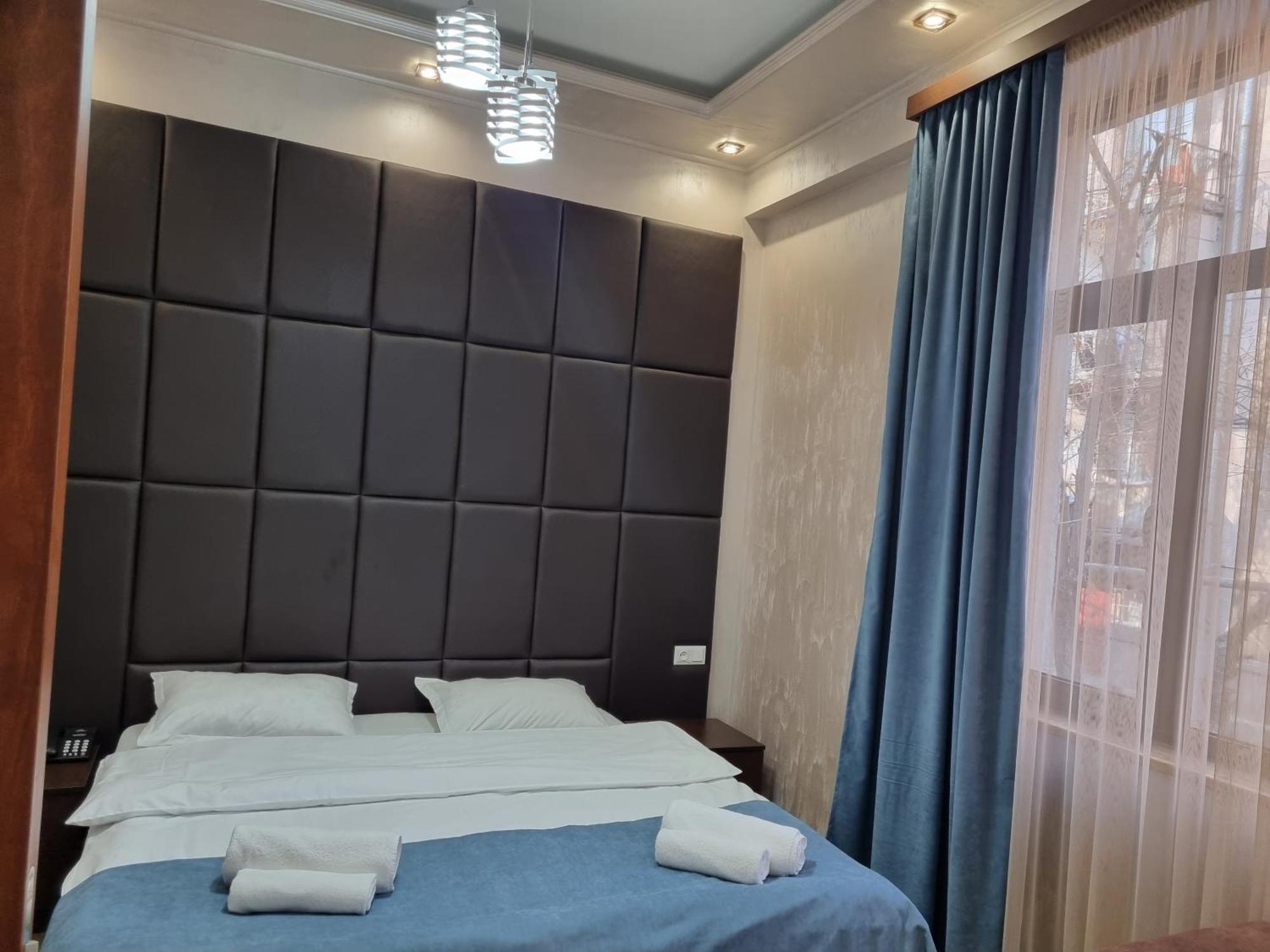 Day Inn Hotel Jerevan Eksteriør billede