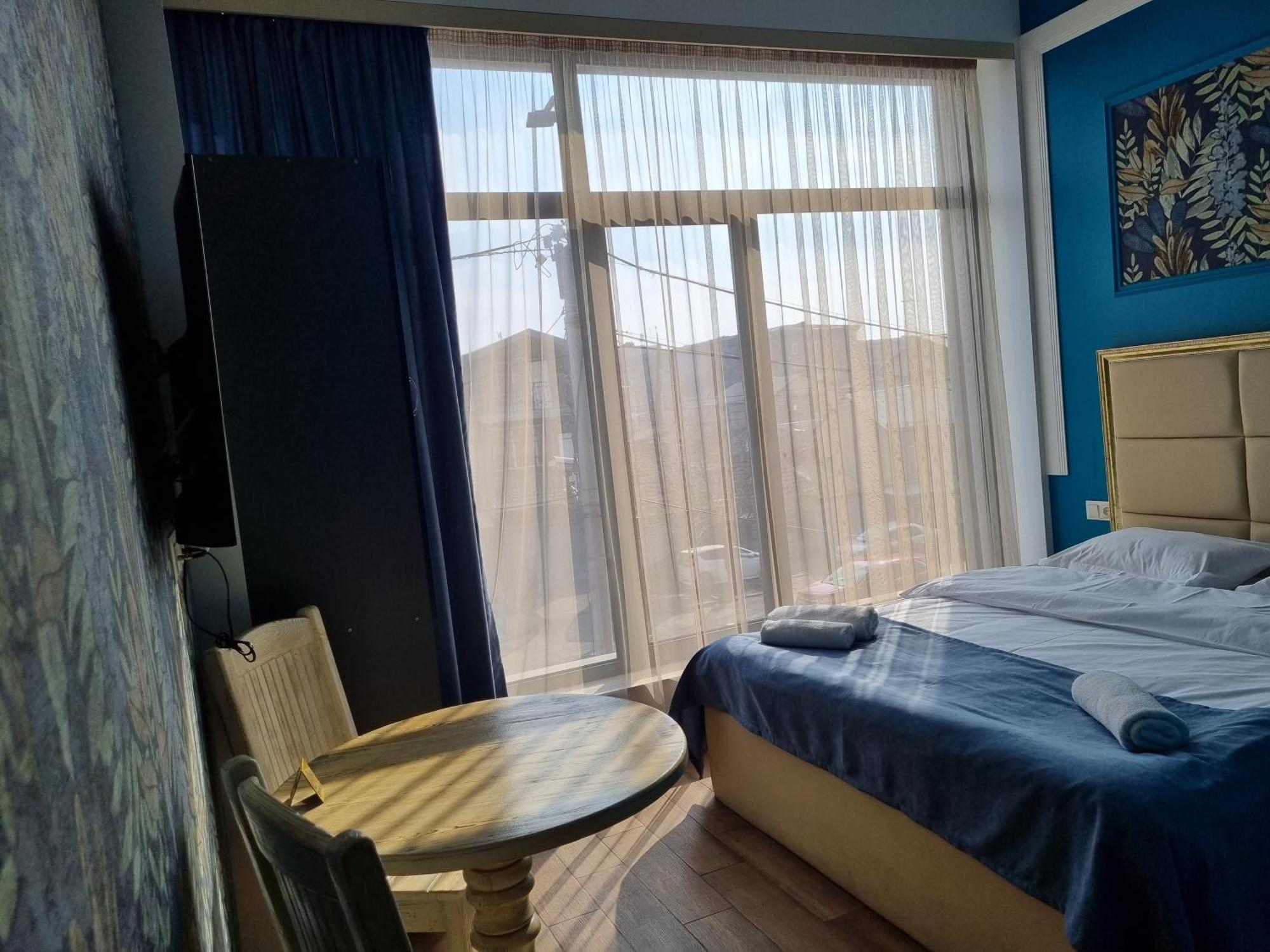 Day Inn Hotel Jerevan Eksteriør billede